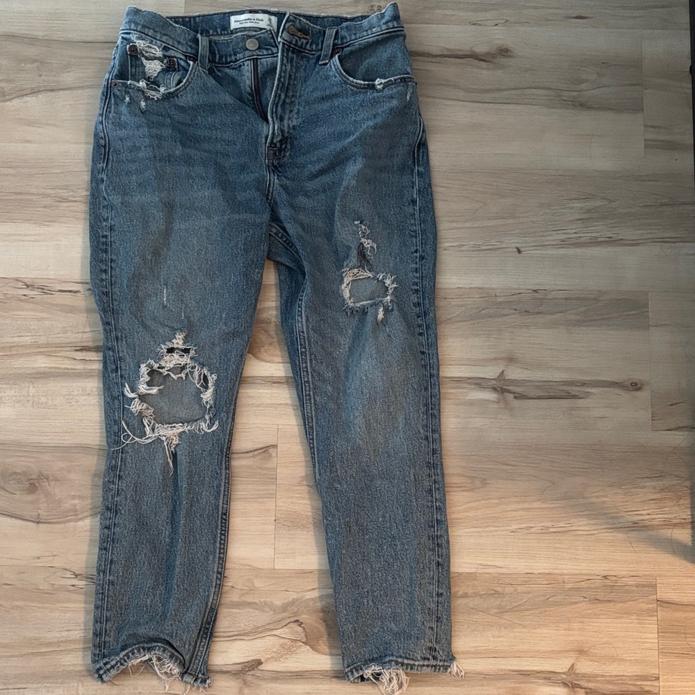 Abercrombie & Fitch Distressed Ankle Jeans - Dark Blue